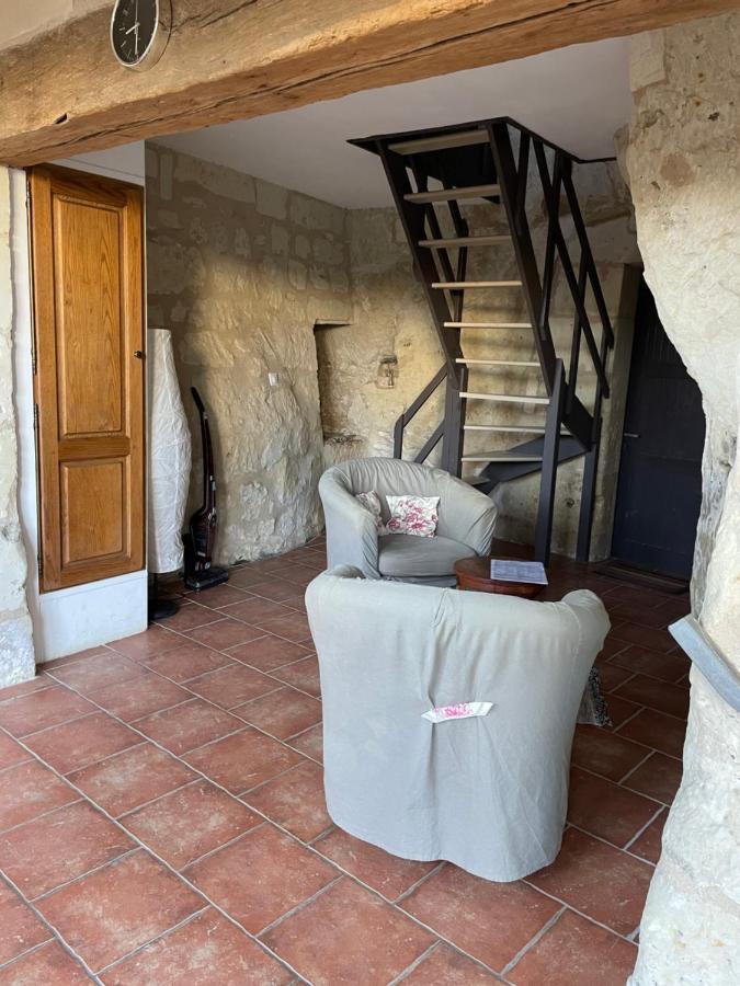 Вілла L'Escale Troglo Au Bord De La Loire Souzay-Champigny Екстер'єр фото